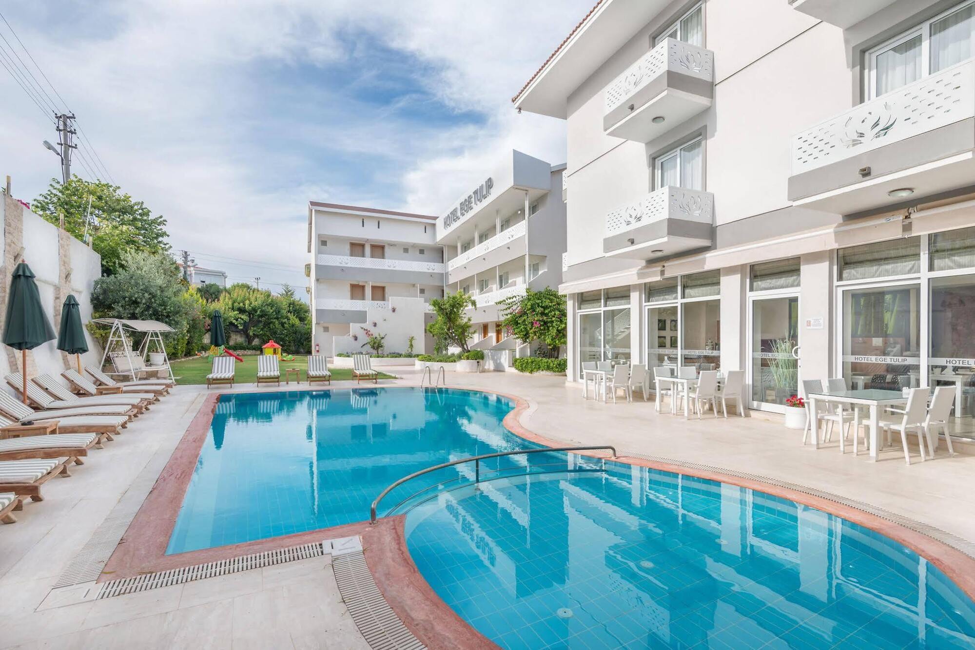 Hotel Ege Tulip Çeşme Exteriér fotografie