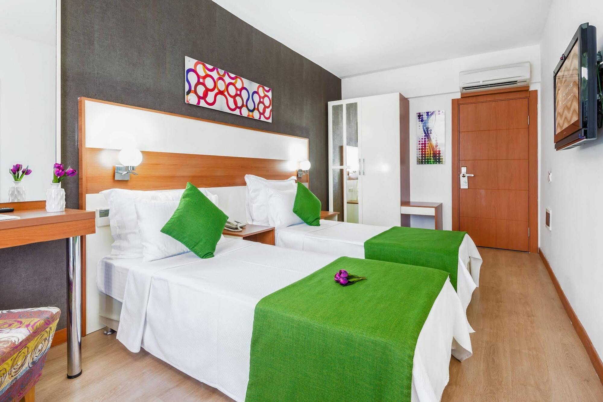 Hotel Ege Tulip Çeşme Exteriér fotografie