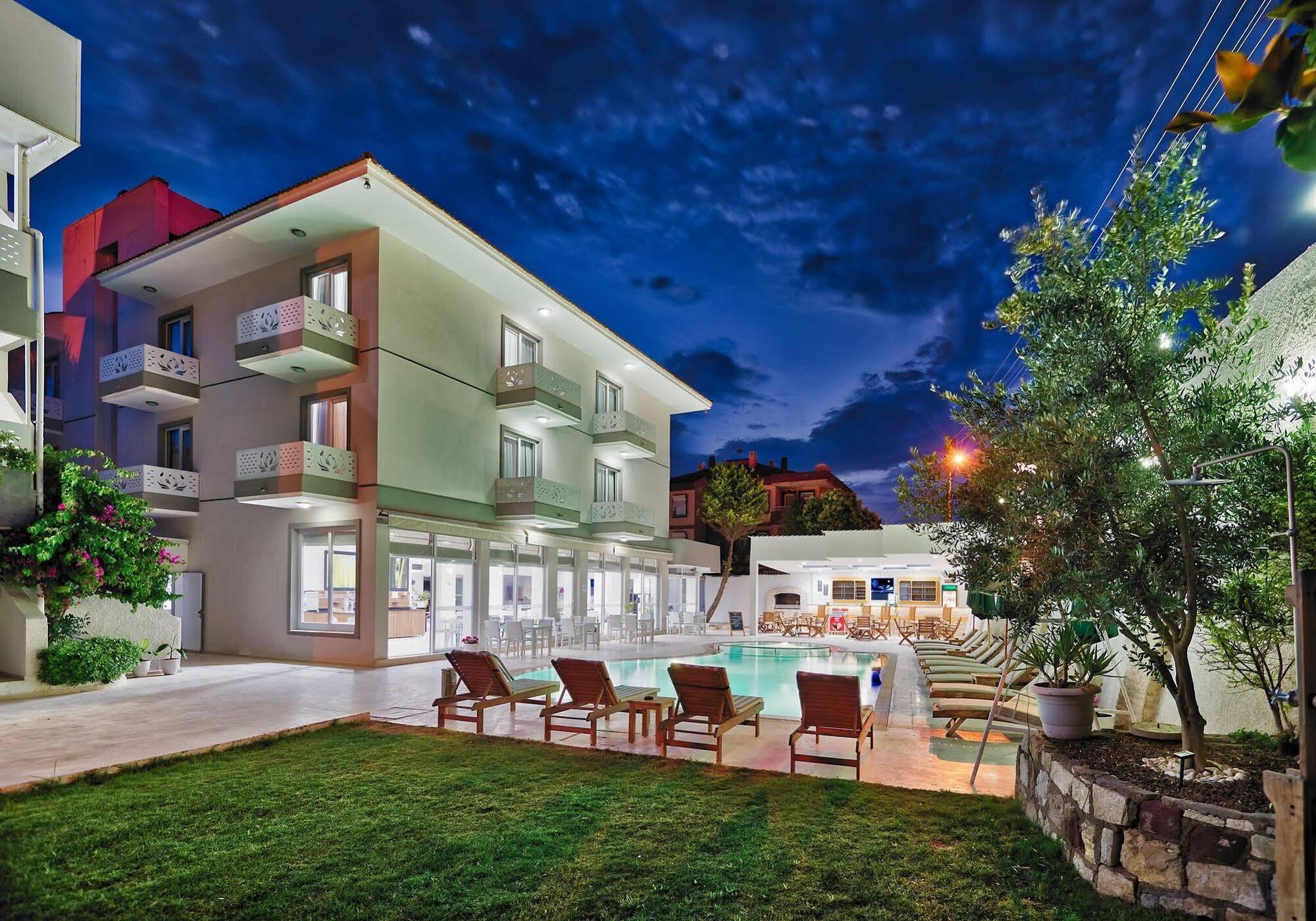 Hotel Ege Tulip Çeşme Exteriér fotografie